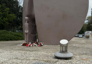 Pomnik Pękniętego Serca w Łodzi